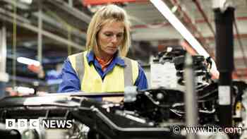 Interest rate cut hopes raised as wage growth slows