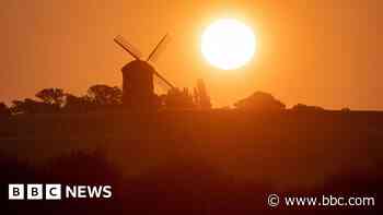 Sails to return to historic windmill under plans