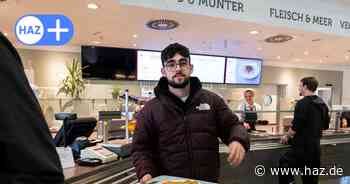 Teures Studium: Studierende protestieren in der Mensa