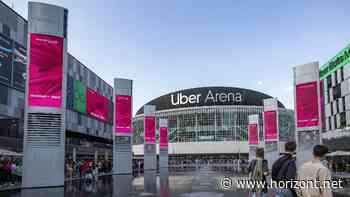 Partnerschaft mit Trade4Sports: Virtual Minds nimmt DOOH rund um Fußballstadien in Portfolio auf