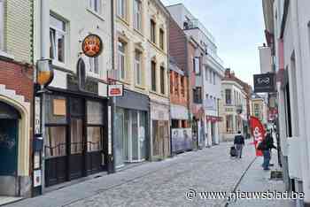 Menselijke resten gevonden bij graafwerken in Basiliekstraat: “Het blijkt een archeologische vondst”