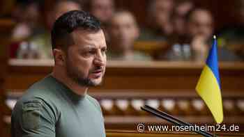 Für ein Ende des Ukraine-Kriegs: Selenskyj stellt erstmals „Siegesplan“ im Parlament vor