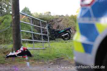 Autofahrer findet toten Kradfahrer in Bielefeld