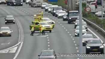 Glasplaat op snelweg opgeruimd, file richting Den Bosch opgelost