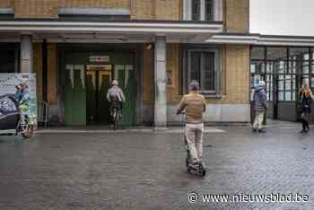 Roltrap in voetgangerstunnel lange tijd buiten dienst: meer overtochten met veerboot