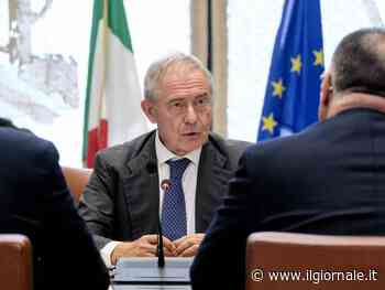 "Così sarà la nuova politica industriale". Il ministro Urso presenta il libro Verde