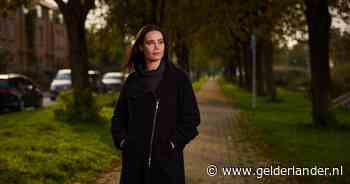 Zoë runt escortservice vanuit huis, daar zijn haar buren niet blij mee: 'Waarde van mijn woning gaat omlaag’