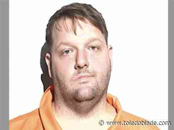 Man charged with attempting to bribe Maumee official