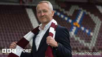 Hearts name ex-Blackpool boss Critchley as head coach