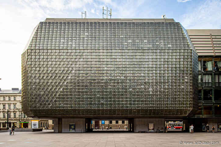 Nová Scéna: The Story Behind the Iconic Brutalist Extension of the National Theatre in Prague