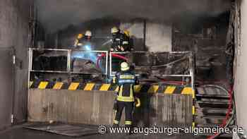 Feuerwehren rücken zu Brand in Augsburger Supermarkt aus
