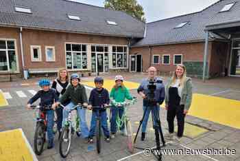 Leerlingen tonen vaardigheden op de fiets voor heel Vlaanderen in filmpjes van Vlaamse Stichting Verkeerskunde (VSV)