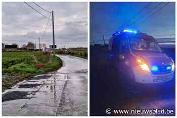 Brandweer heeft alweer handen vol met wegen vol modder