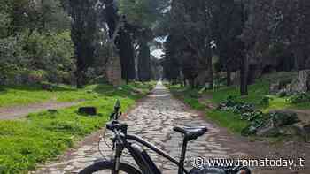 Appia Antica, Caffarella e Acquedotti tour in ebike, piccoli gruppi in inglese