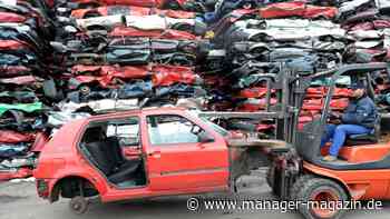 Autoindustrie: Umweltorganisation empfiehlt Abwrackprämie für Verbrenner statt E-Fuels
