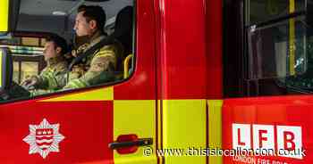 30 people evacuate as firefighters flock to Hackney flat fire
