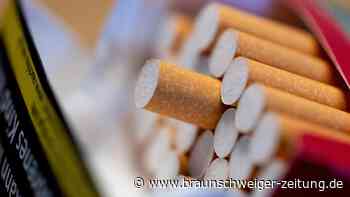 Unbekannter räumt Zigarettenautomaten in Müden leer