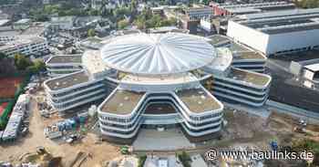 Geigerdome Hofüberdachung auf dem SMS Campus in Mönchengladbach