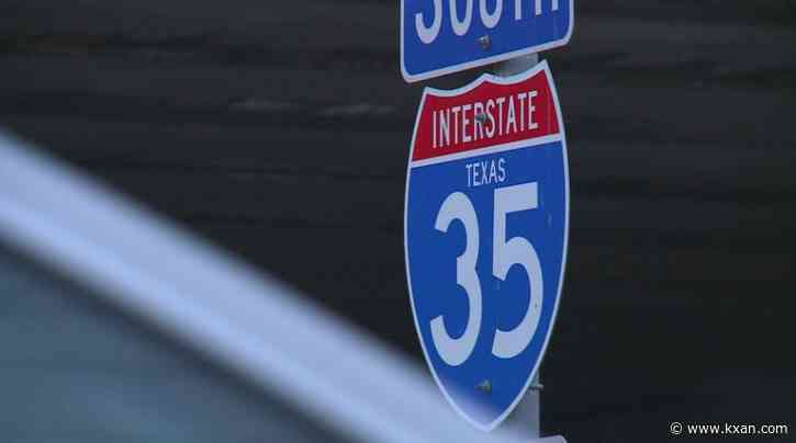 Austin photographer documents I-35 project displacements in photo exhibit