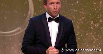 Peter Pannekoek maakt Johan Derksen met grond gelijk: ‘Hij mag elke dag zeggen dat hij niks mag zeggen’