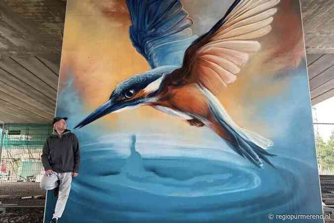 A7-brug toch nog niet helemaal af, kunstenaar legt laatste hand aan muurschildering