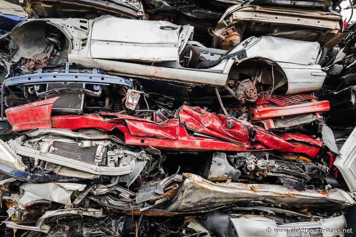 Studie: Abwrackprämie viel sinnvoller als E-Fuels