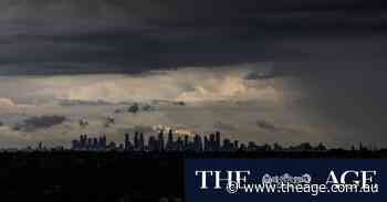 Over 500 calls for help as Melbourne, Geelong drenched by storms