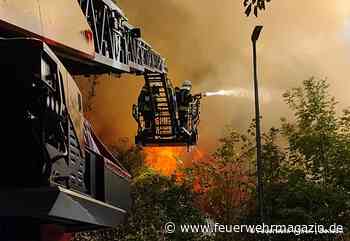 Zwischendecke stürzt auf Angriffstrupp