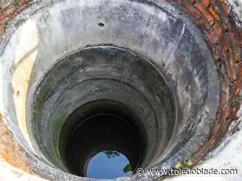 Get information on abandoned wells in Wood County