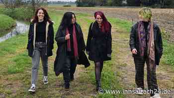 Trotz Wind und Wetter: „Girls Talking & Walking“ spazieren in Altötting und Burghausen