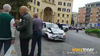 Rubano auto e si schiantano, carabinieri salvano ladri dal linciaggio