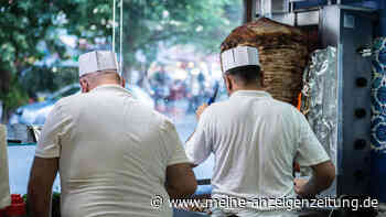 Gericht entscheidet: Ehemaliger Döner-Imbiss-Mitarbeiter erhält 133.000 Euro für Überstunden