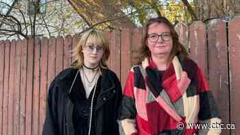 Gendered change room policy in Sask. schools would put trans kids at risk, say advocates, families