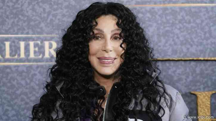 Cher endorses Harris, Walz: 'She's fighting for all of us'