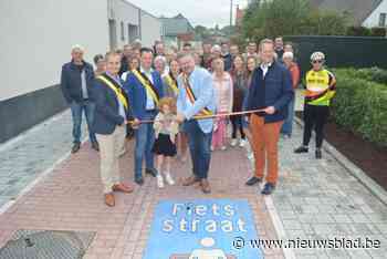 Gemeentebestuur en bewoners openen vernieuwde straten in Ouwegem: “Nieuwe stap in volledige dorpskernvernieuwing”