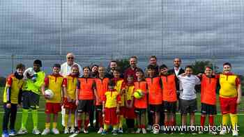 Francesco Totti a Valle Santa per l'inaugurazione del campo da calcio dedicato al piccolo Valerio