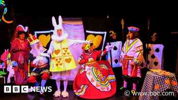 'Family' theatre group marks 100 years on the stage