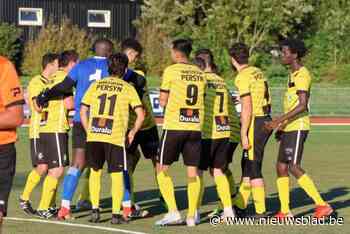 Voetballer (26) verliest vingers door met vuurwerk gooiende toeschouwer: “Onbegrijpelijke daad met enorme gevolgen”