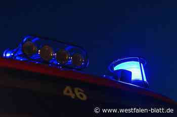 Feuerwehr löscht Wohnungsbrand in Mehrfamilienhaus