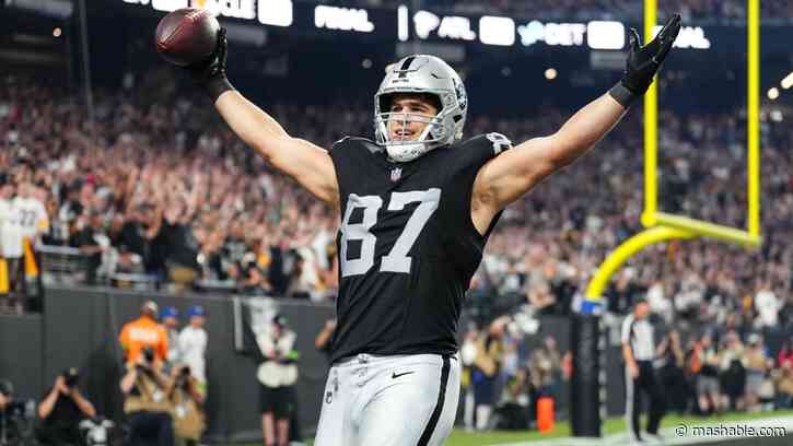 How to watch Raiders vs. Rams online for free