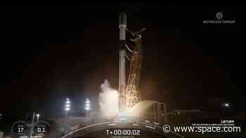 SpaceX launches 20 Eutelsat OneWeb broadband satellites to orbit (video)