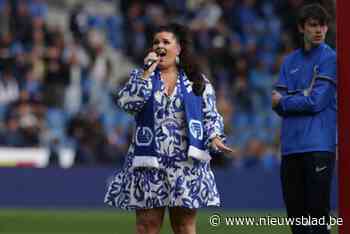 “Een kippenvelmoment”: Genkie Maria zingt Limburgs volkslied voor derby