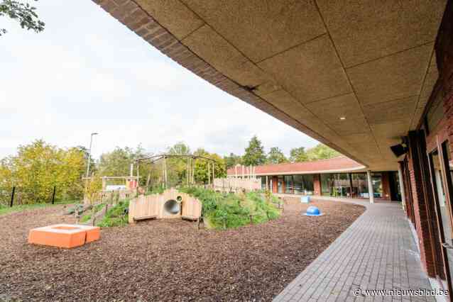 IN BEELD. Nieuwe kleuterschool OLVP Bornem feestelijk geopend: “Geen traditionele hoekjes meer, wel centraal eiland in elke klas”
