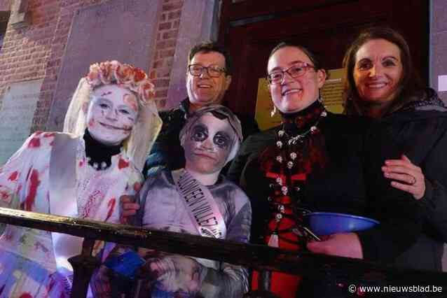 Winne en Wannes werden mister en miss Halloween Villezjiel