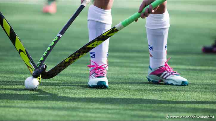 Lelystad - Groep jongeren misdraagt zich bij hockeyclub MHC, politie grijpt in