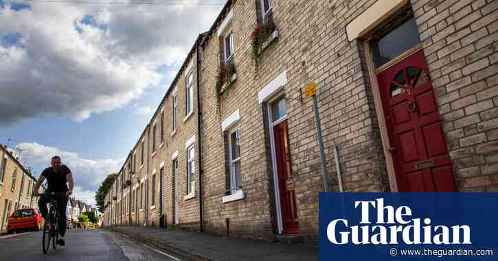 ‘I was told to pay £212,000’: property owners face huge bills when lease is due to expire