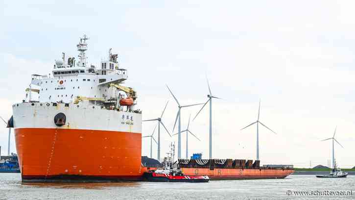 Hua Yang Long lost monopiles in Eemshaven