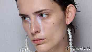 Frosty Make-up: Wie der Make-up-Trend allen die Winterzeit versüßt