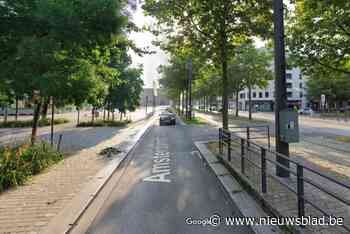 Stad Antwerpen verhoogt verkeersveiligheid op risicovol kruispunt op Het Eilandje