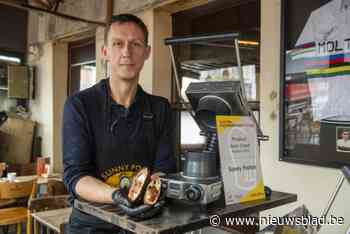 Is dit de opvolger van de croque, panini en hamburger? Antwerpse topchef presenteert ‘revolutionaire’ snack die op 45 seconden klaar is